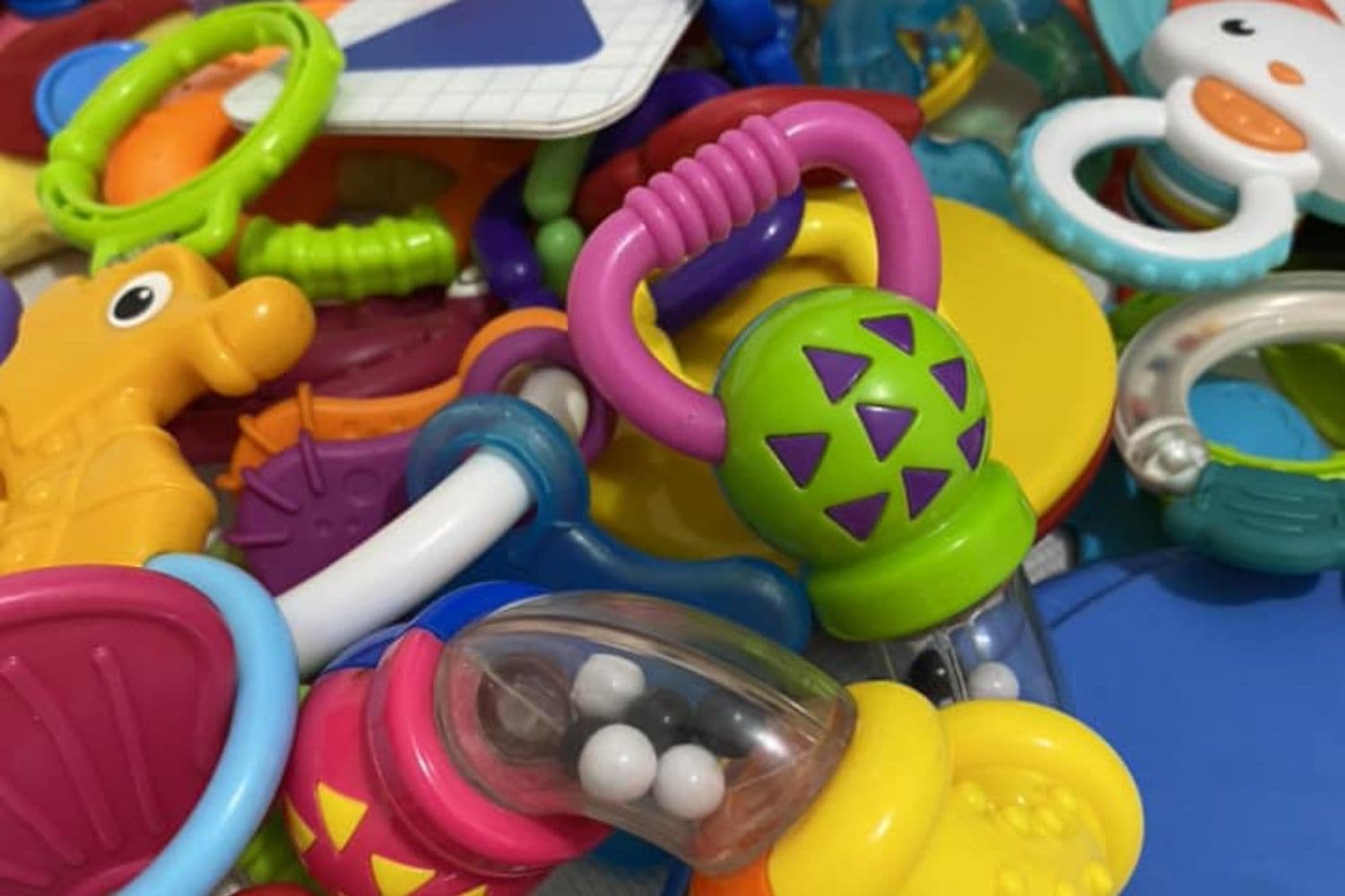 What are the features should your baby's toys have?