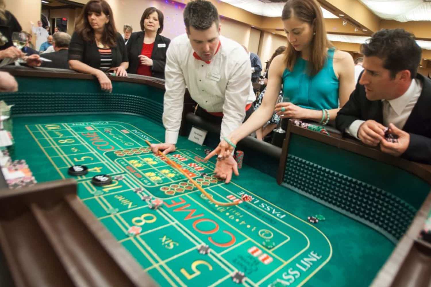 Introduction to Craps: A Thrilling Dice Game at the Casino