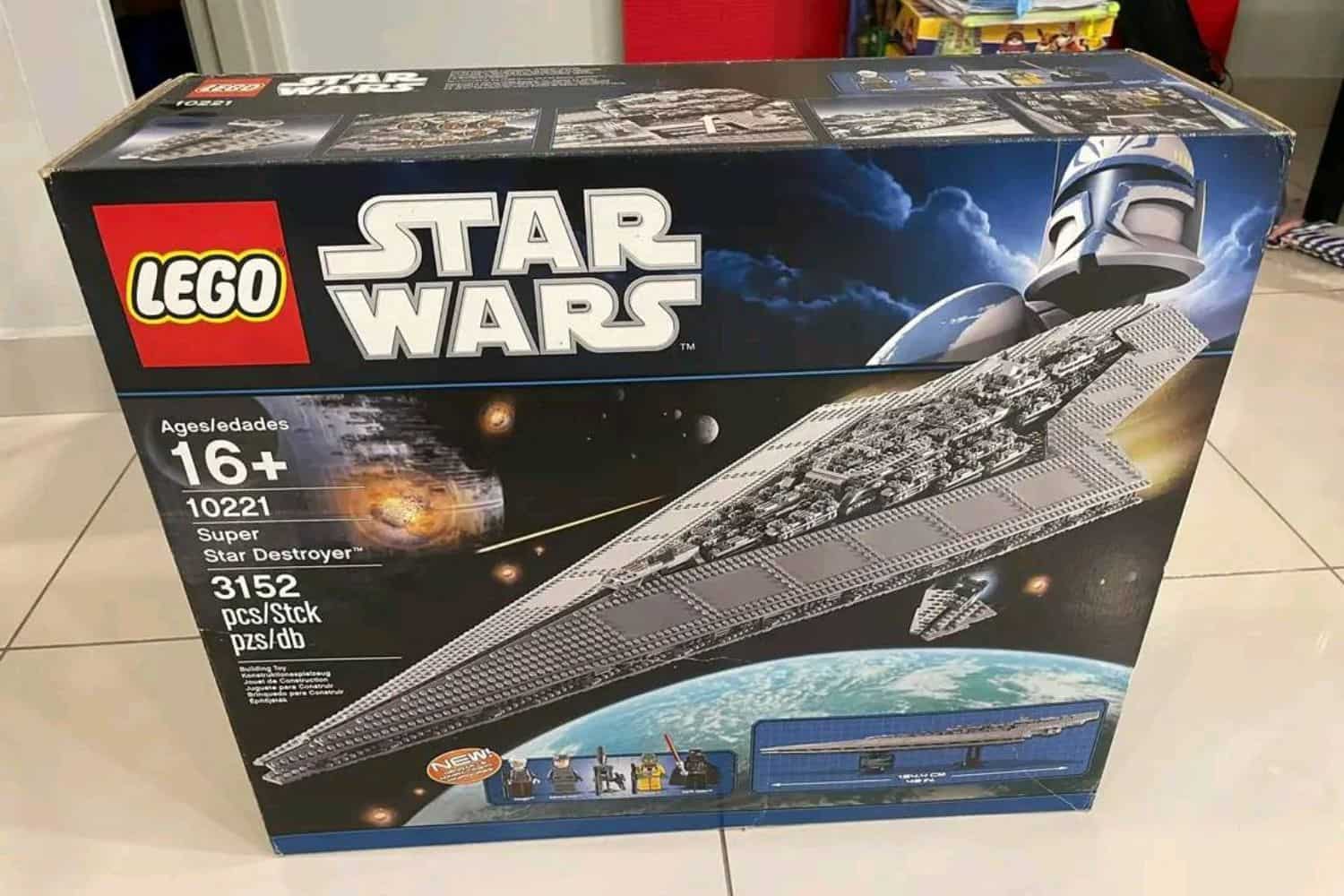 LEGO Star Wars Super Star Destroyer 10221